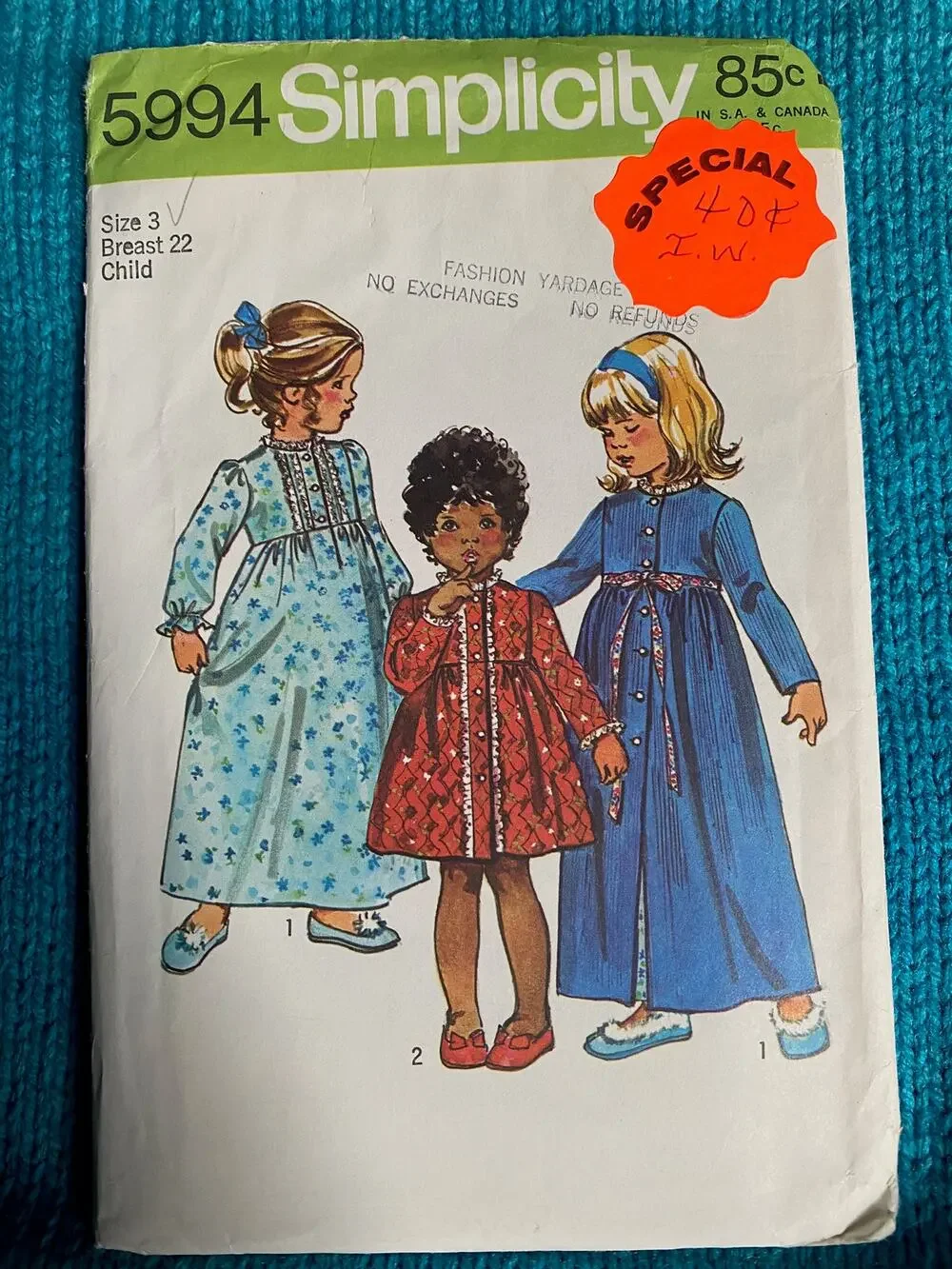 Simplicity sewing pattern 5995 kids nightgown and robe